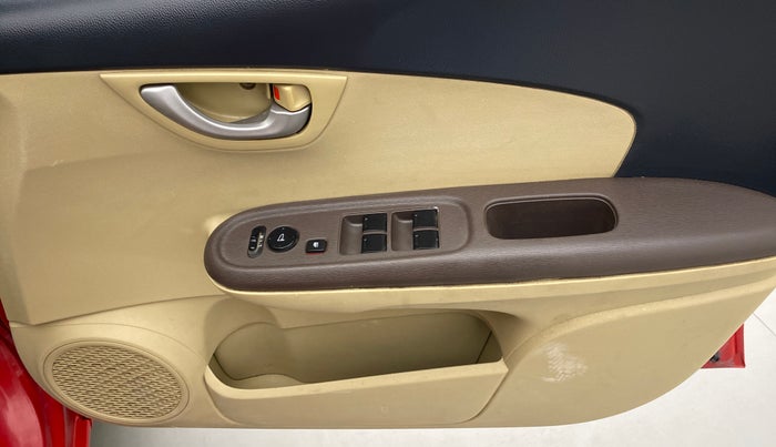 2013 Honda Brio 1.2 VX AT I VTEC, CNG, Automatic, 67,197 km, Driver Side Door Panels Controls