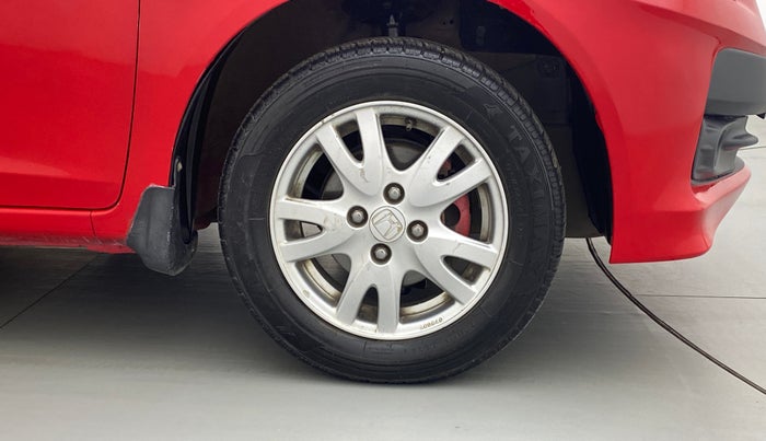 2013 Honda Brio 1.2 VX AT I VTEC, CNG, Automatic, 67,197 km, Right Front Tyre