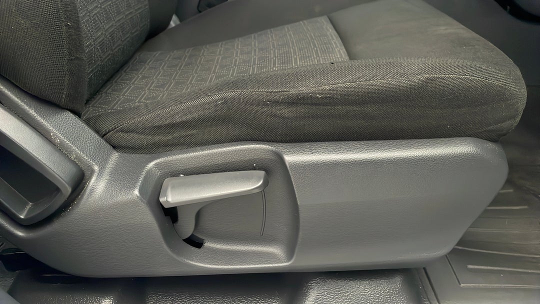 2018 Ford Ranger Xl 2.2 (4x4), Automatic, 87543 km, Drivers Side Adjustment Panel