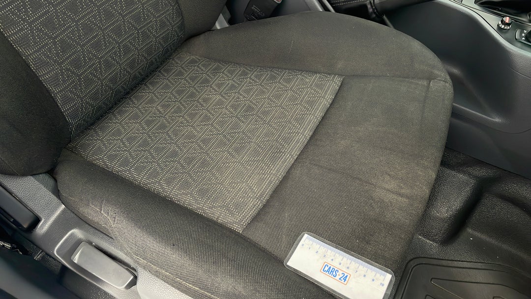 2018 Ford Ranger Xl 2.2 (4x4), Automatic, 87543 km, Seats Front RHS Wear