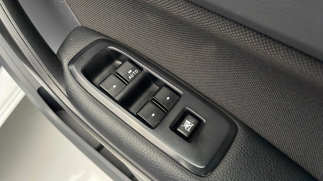 2018 Ford Ranger Xl 2.2 (4x4), Automatic, 87543 km, Drivers Side Door Panel Controls