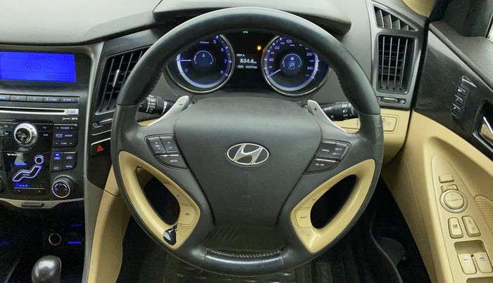 2014 Hyundai Sonata 2.4 GDI AT, Petrol, Automatic, 84,362 km, Steering Wheel Close Up