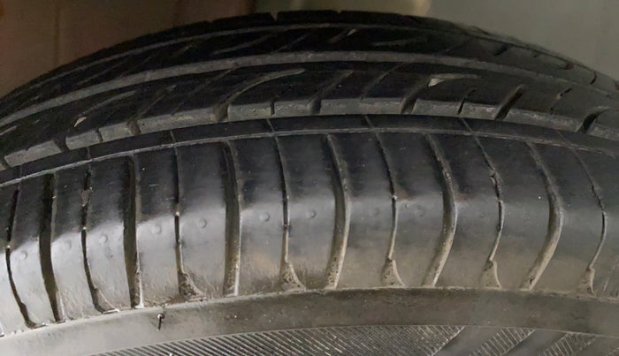 2017 Maruti Wagon R 1.0 LXI CNG, CNG, Manual, 41,172 km, Left Rear Tyre Tread