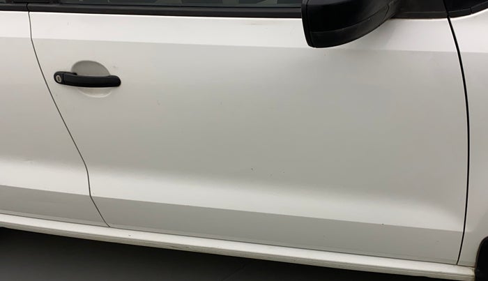 2011 Volkswagen Polo TRENDLINE 1.2L PETROL, Petrol, Manual, 75,918 km, Driver-side door - Slightly dented