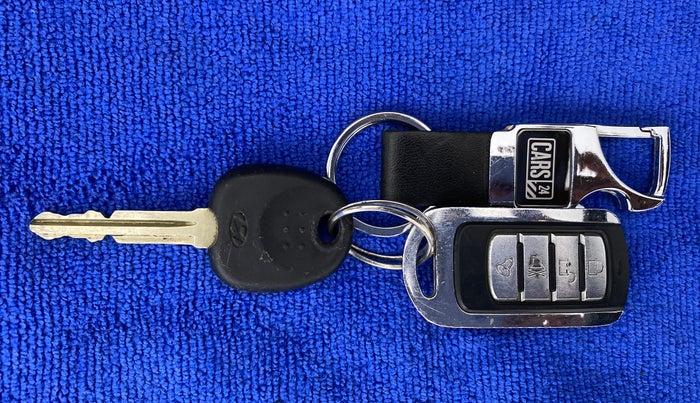 2011 Hyundai i10 MAGNA 1.1 IRDE2, Petrol, Manual, 50,908 km, Key Close Up