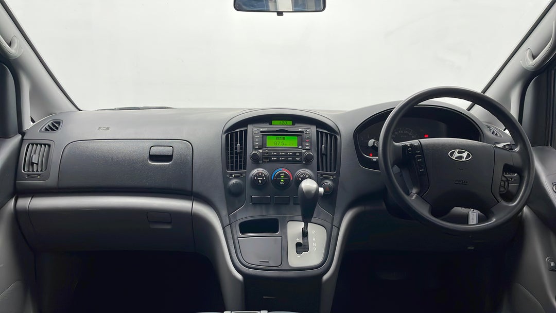 2015 Hyundai Iload Iload, Automatic, 89880 km, Dashboard View