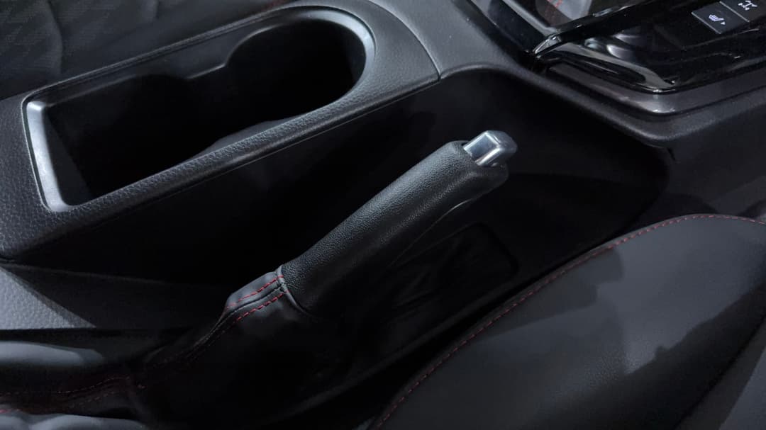 2024 Isuzu D-MAX X-terrain (4x4), Automatic, 25026 km, Handbrake