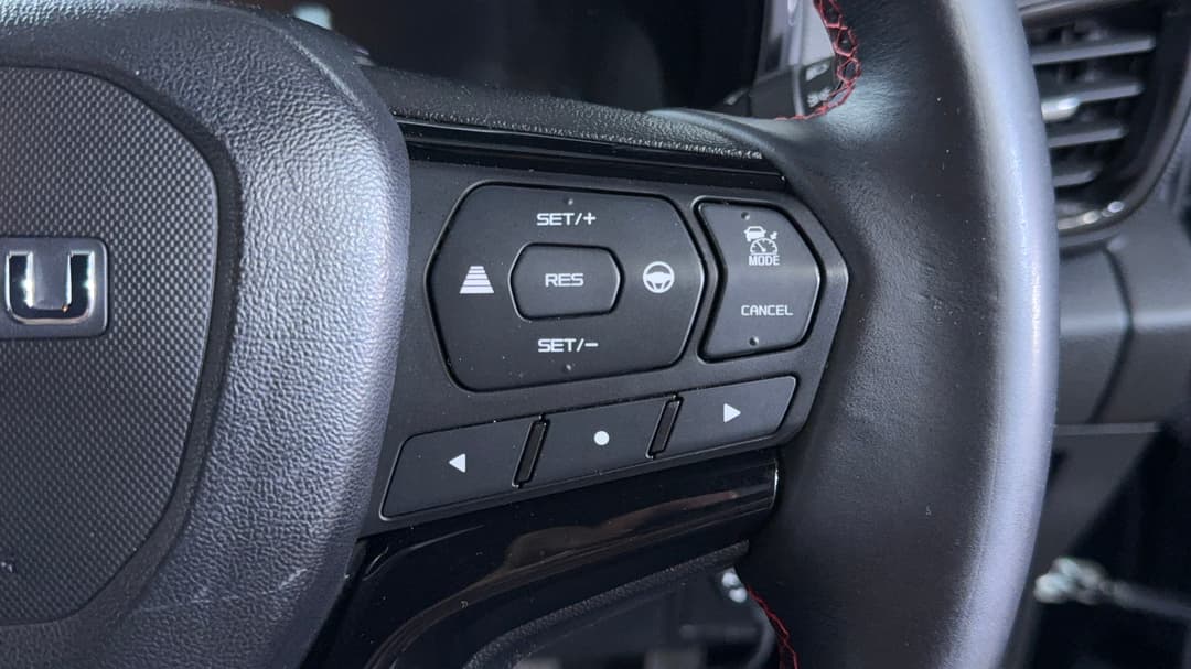 2024 Isuzu D-MAX X-terrain (4x4), Automatic, 25026 km, Cruise Control