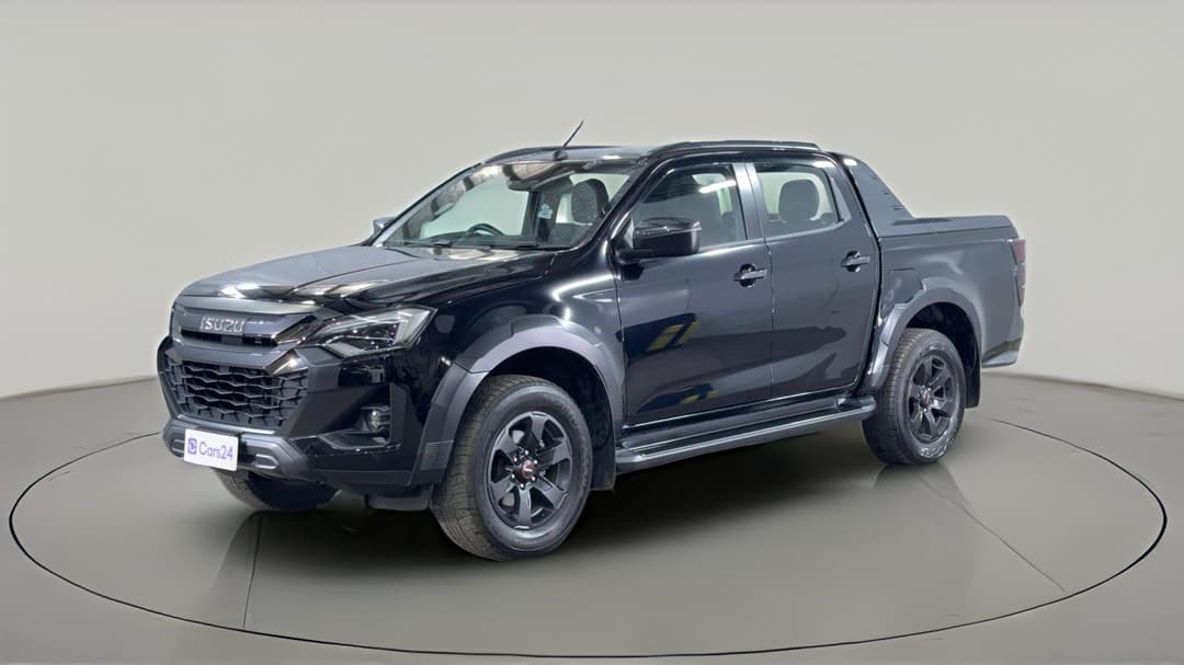 2024 Isuzu D-MAX X-terrain (4x4), Automatic, 25026 km, Left Front Diagonal (45- Degree) View
