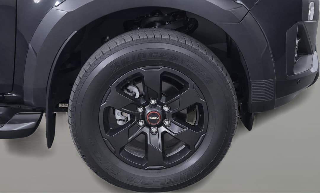 2024 Isuzu D-MAX X-terrain (4x4), Automatic, 25026 km, Right Front Wheel