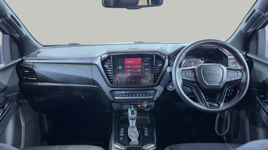 2024 Isuzu D-MAX X-terrain (4x4), Automatic, 25026 km, Dashboard View