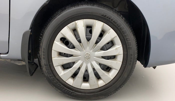 2015 Toyota Etios G, Petrol, Manual, 97,357 km, Right Front Wheel