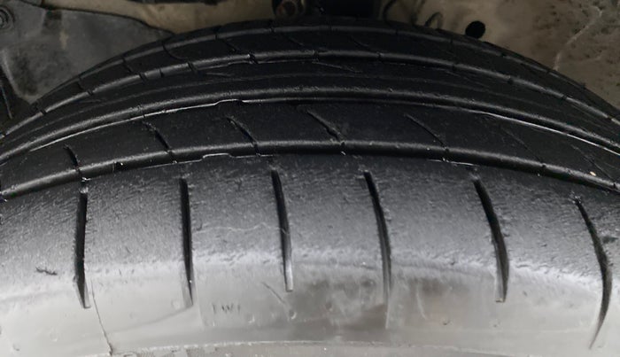 2016 Honda City SV MT PETROL, Petrol, Manual, 70,153 km, Left Front Tyre Tread