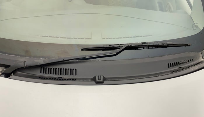 2016 Datsun Redi Go T, Petrol, Manual, 44,516 km, Front windshield - Wiper nozzle not functional