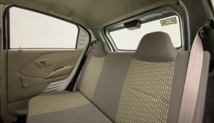 2016 Datsun Redi Go T, Petrol, Manual, 44,516 km, Right Side Rear Door Cabin