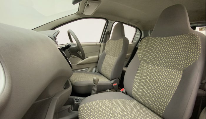 2016 Datsun Redi Go T, Petrol, Manual, 44,516 km, Right Side Front Door Cabin