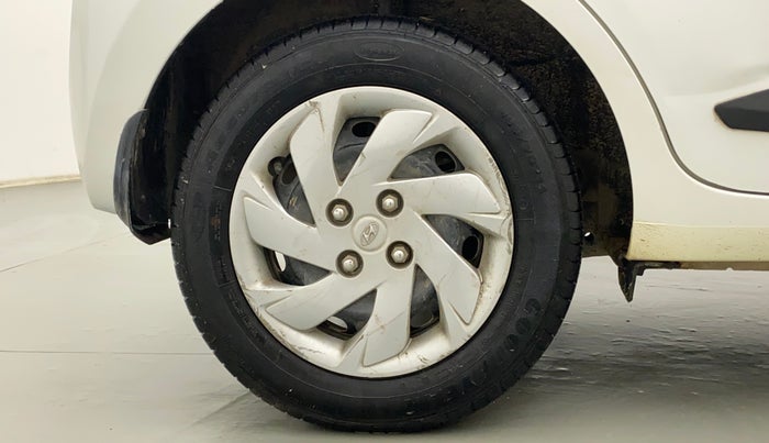 2019 Hyundai NEW SANTRO SPORTZ CNG, CNG, Manual, 58,307 km, Right Rear Wheel