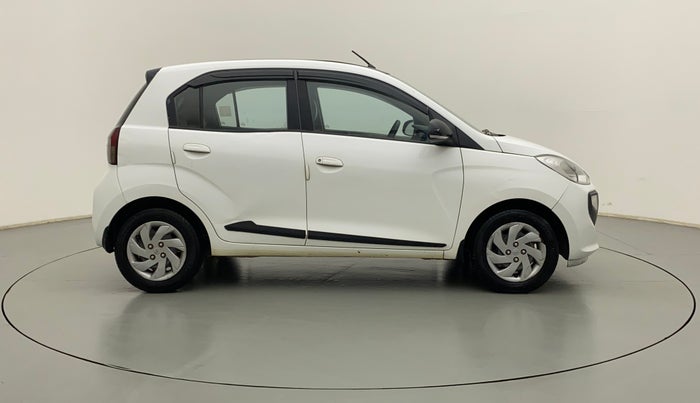 2019 Hyundai NEW SANTRO SPORTZ CNG, CNG, Manual, 58,307 km, Right Side View