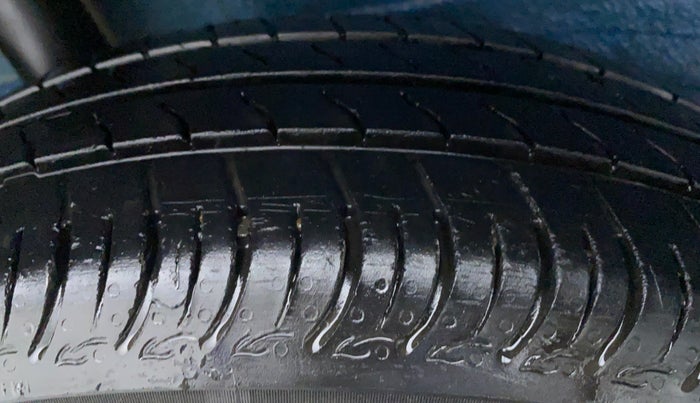 2020 Maruti S PRESSO VXI CNG, CNG, Manual, 16,793 km, Left Front Tyre Tread