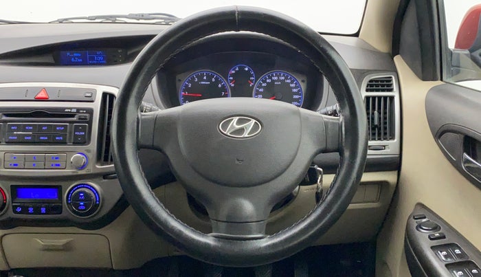 2013 Hyundai i20 MAGNA O 1.2, Petrol, Manual, 78,698 km, Steering Wheel Close Up