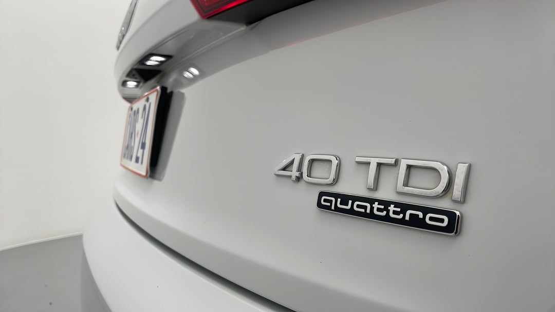 2019 Audi Q5 40 Tdi Quattro Design, Automatic, 45880 km, Badge (Boot Right Side)