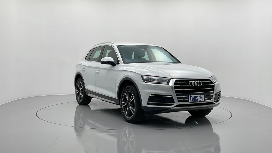 2019 Audi Q5 40 Tdi Quattro Design, Automatic, 45880 km, Right Front Diagonal (45- Degree) View