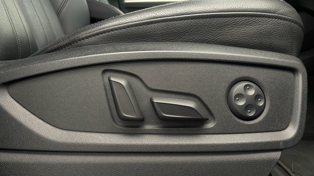 2019 Audi Q5 40 Tdi Quattro Design, Automatic, 45880 km, Drivers Side Adjustment Panel