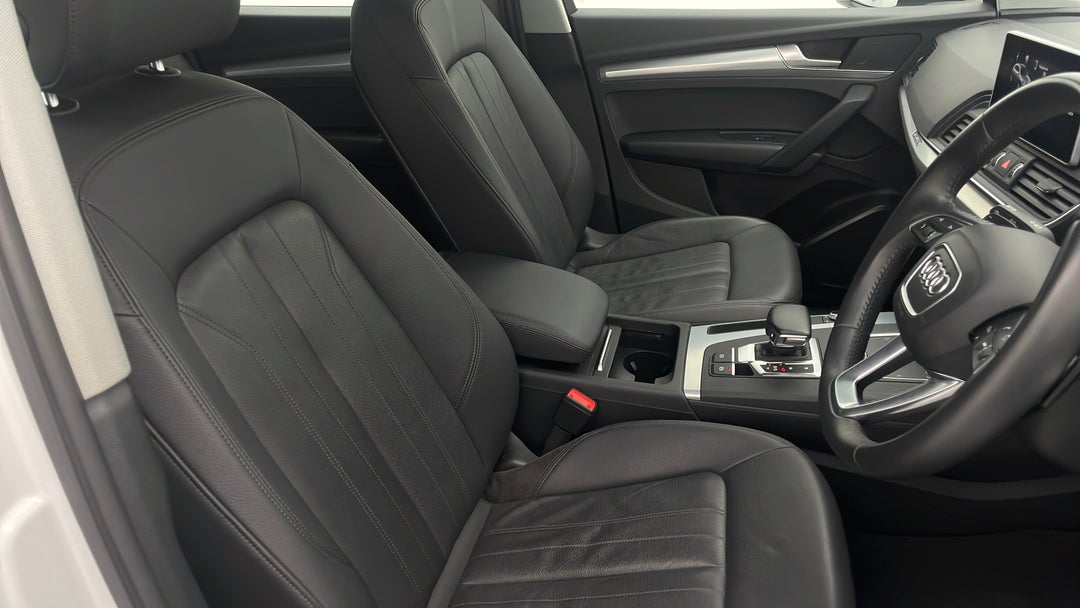 2019 Audi Q5 40 Tdi Quattro Design, Automatic, 45880 km, Right Side Front Door Cabin View