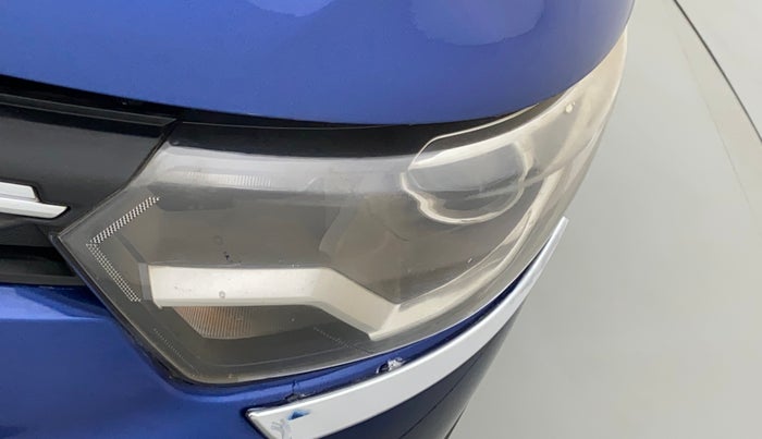 2019 Renault TRIBER RXZ, Petrol, Manual, 57,464 km, Left headlight - Faded