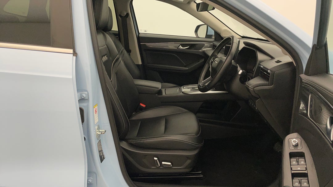 2022 GWM Haval Jolion Ultra Hybrid, Automatic, 46194 km, Right Side Front Door Cabin View