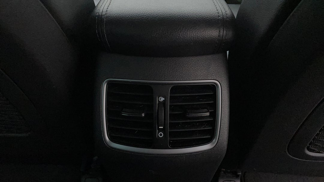 Rear A/C Vent
