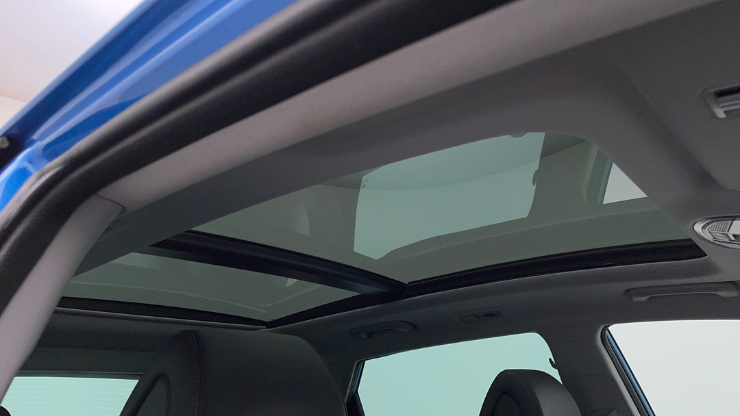 Interior Sunroof/Moonroof
