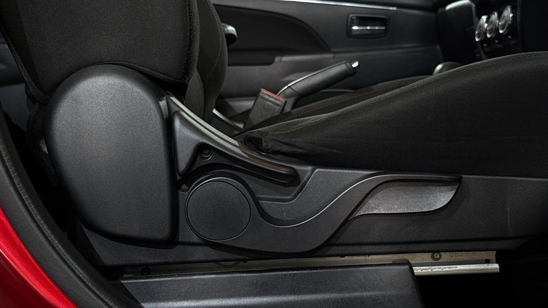 2019 Mitsubishi ASX Es (2WD), Automatic, 51495 km, Drivers Side Adjustment Panel