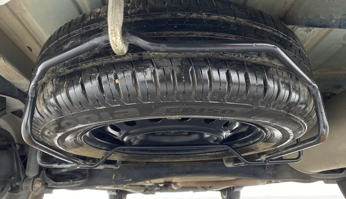 2019 Maruti XL6 ALPHA SHVS  MT, Petrol, Manual, 41,340 km, Spare Tyre