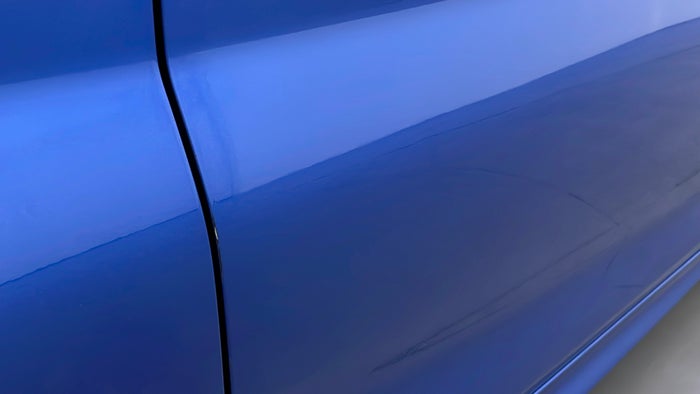 BMW 2 SERIES-Door Exterior RHS Front Scratch