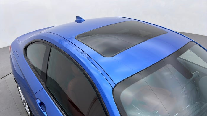 BMW 2 SERIES-Roof/Sunroof View