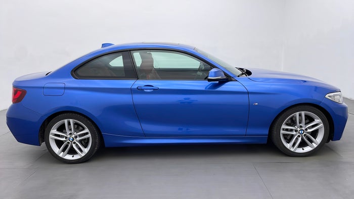 BMW 2 SERIES-Right Side View
