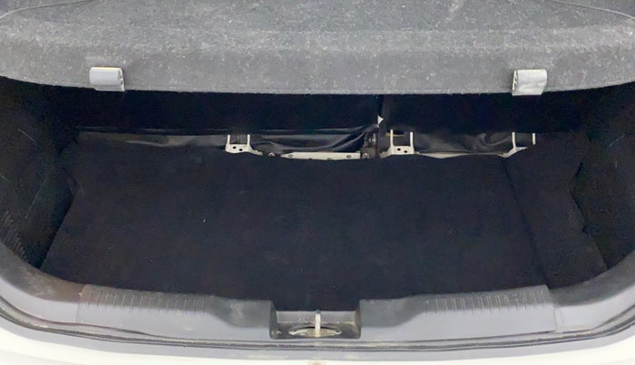 2018 Maruti IGNIS ZETA 1.2, Petrol, Manual, 18,856 km, Boot Inside