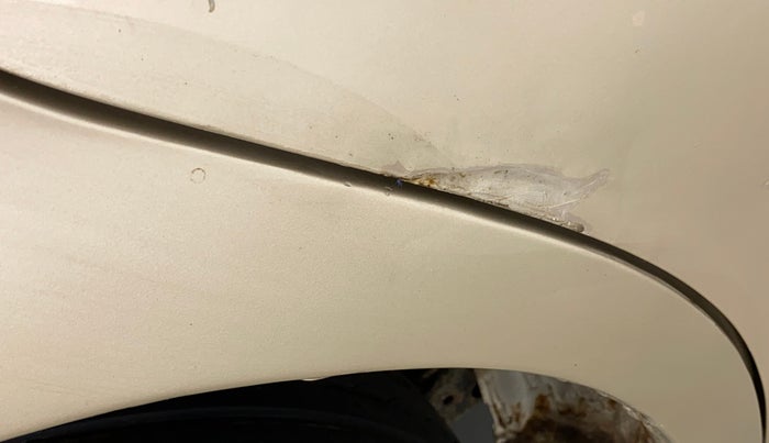 2011 Toyota Etios Liva G, Petrol, Manual, 49,880 km, Right rear door - Slightly rusted
