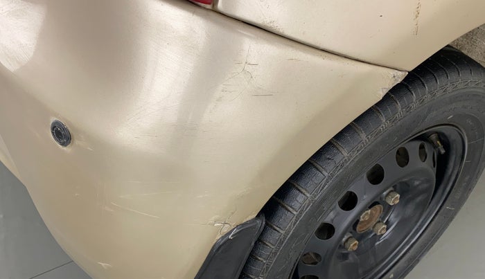 2011 Toyota Etios Liva G, Petrol, Manual, 49,880 km, Rear bumper - Paint is slightly damaged