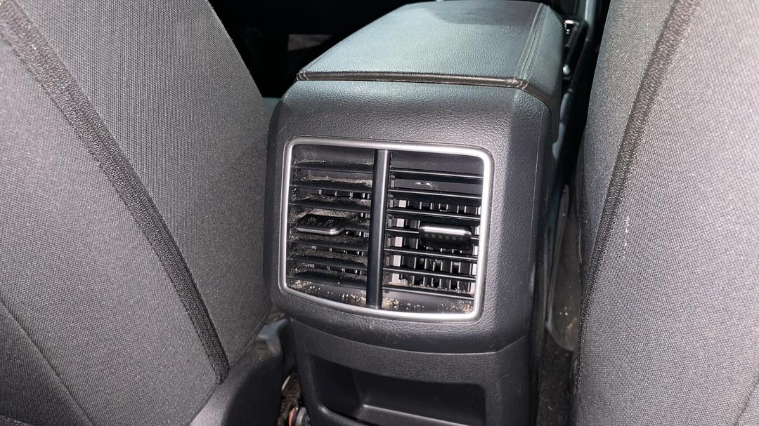 2024 Kia Sportage S (FWD), Automatic, 48924 km, Rear A/C Vent