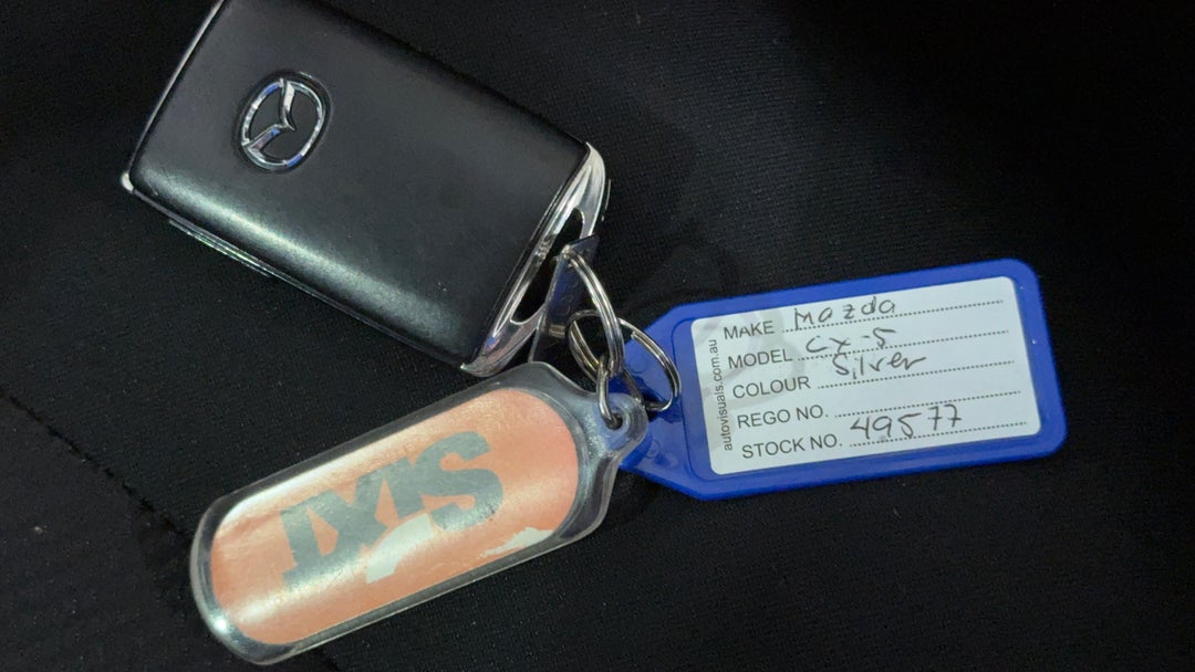 2023 Mazda CX-5 G20 Maxx (fwd), Automatic, 34725 km, Key Close-up