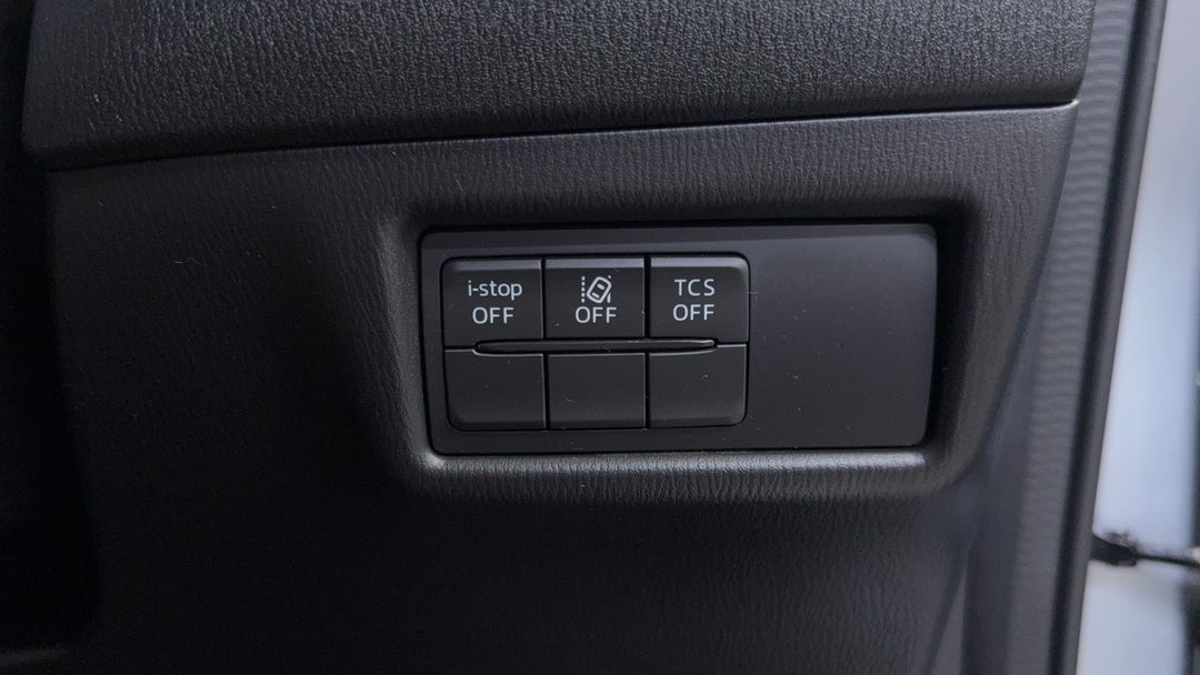 2023 Mazda CX-5 G20 Maxx (fwd), Automatic, 34725 km, Utility Switches/Buttons