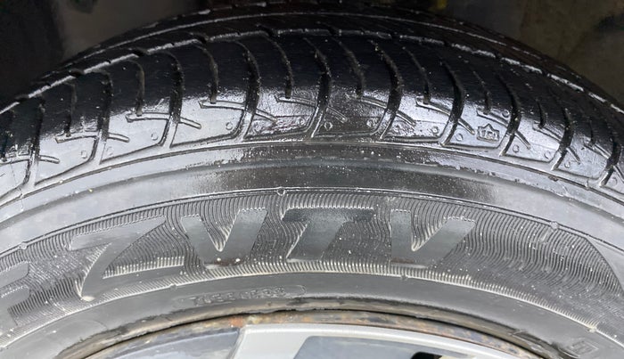 2018 Datsun Go Plus T, Petrol, Manual, 26,372 km, Left Front Tyre Tread