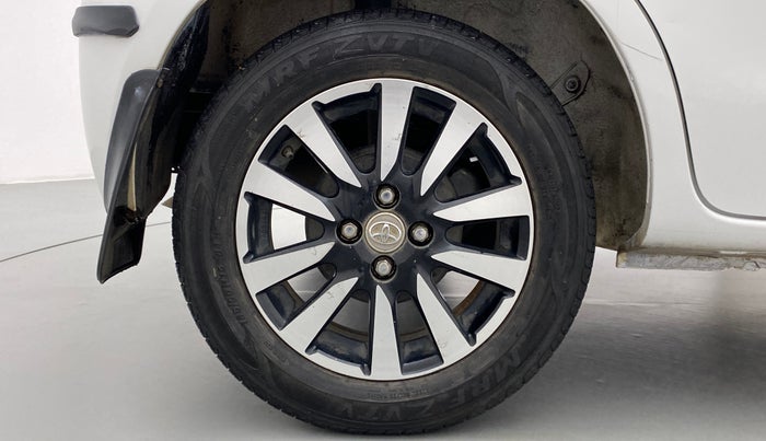 2016 Toyota Etios Liva V  LIMITED, Petrol, Manual, 36,589 km, Right Rear Wheel
