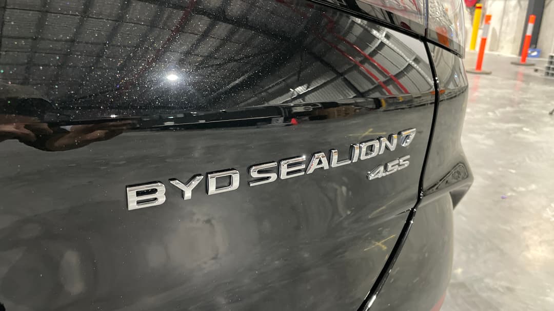 2025 Byd Sealion 7 Performance, Automatic, 13982 km, Badge (Boot Right Side)