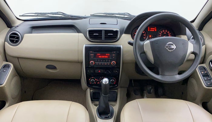 2015 Nissan Terrano XL (P), Petrol, Manual, 72,643 km, Dashboard