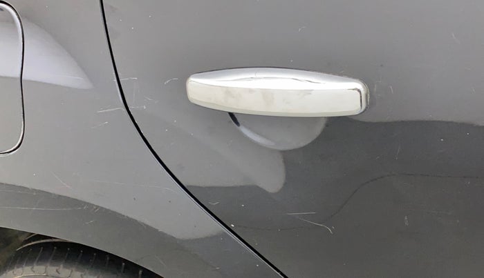 2015 Nissan Terrano XL (P), Petrol, Manual, 72,643 km, Right rear door - Minor scratches