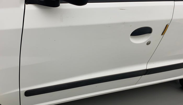 2014 Hyundai Santro Xing GLS PLUS AUDIO, CNG, Manual, 1,08,887 km, Front passenger door - Slightly dented