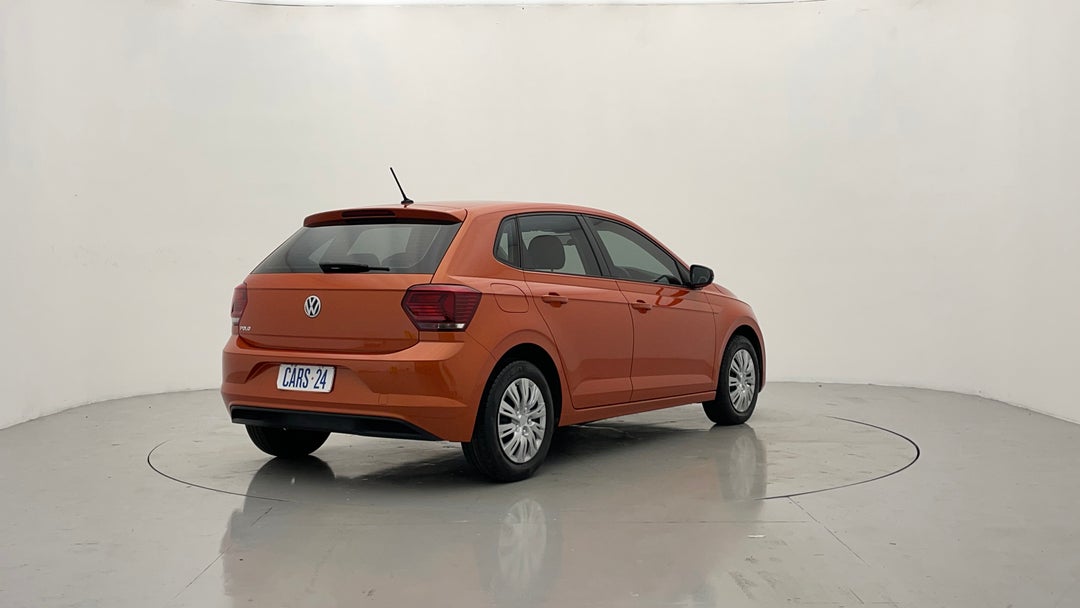 Right Back Diagonal (45- Degree) View